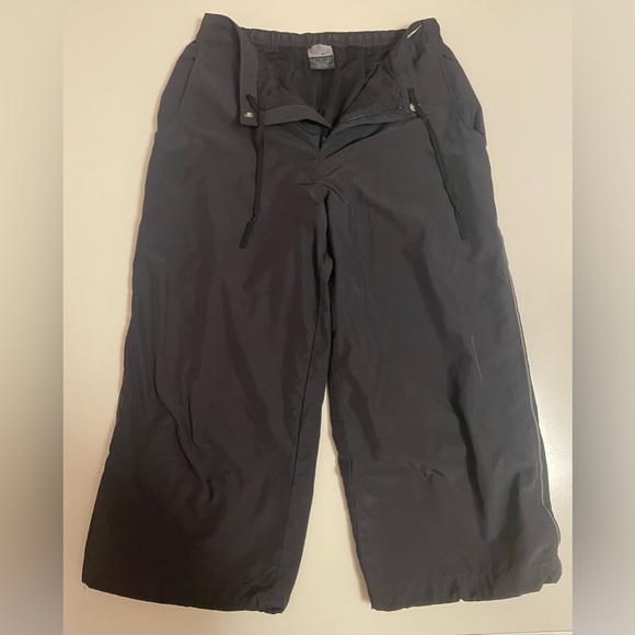 Nike Women’s Dri Fit Capri Pants - Picture 2 of 7